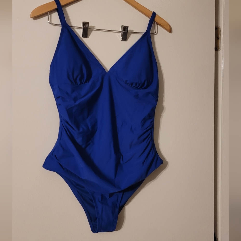 Cupshe one peice swim suit